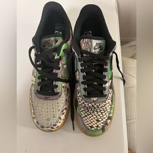 Nike Air Air Force Sneakers. Men’s size eight, which is equivalent to women’s 10